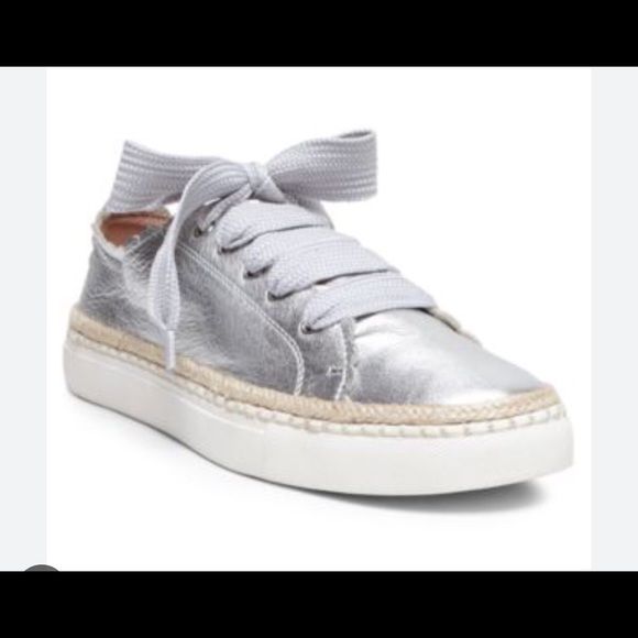 Kate Spade Lena Silver Metallic Sneaker. - Picture 4 of 14